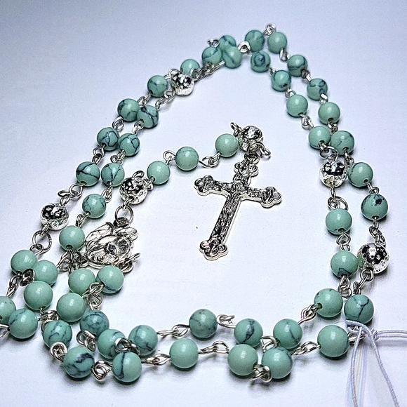 Green howlite handmade rosary - Picture 1 of 2